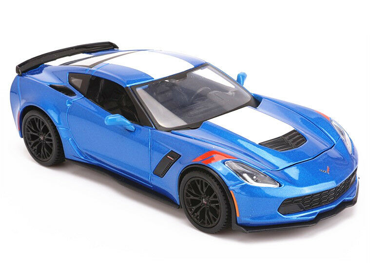 Где синие машинки. Chevrolet Corvette Welly 1:24. Шевроле Корвет синий. Maisto машинки. Машинка синяя.